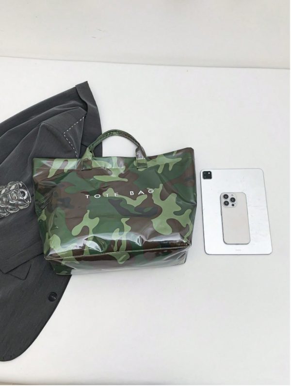 Camo Tote Bag - Image 3